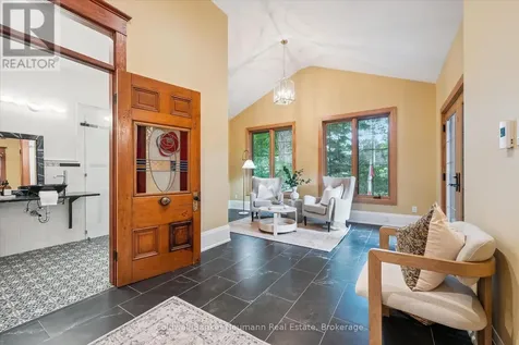 53 Hillcrest Drive Guelph (st. George's) ON N1E 4W8