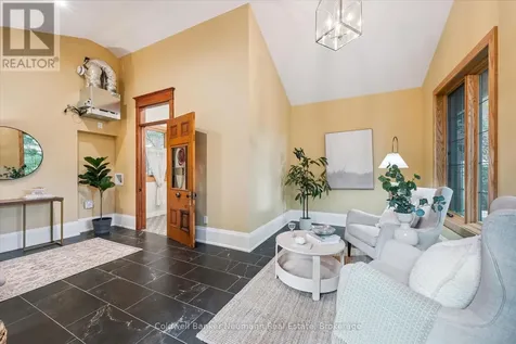 53 Hillcrest Drive Guelph (st. George's) ON N1E 4W8