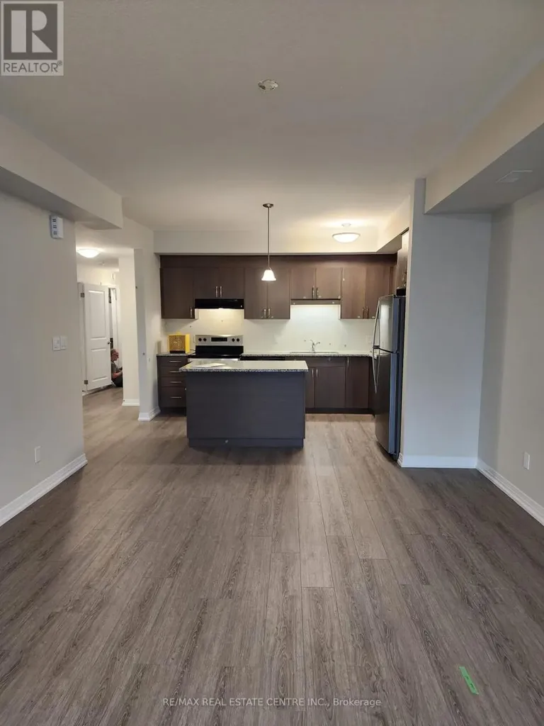 261 Woodbine Ave Avenue Kitchener ON N2R 0S7