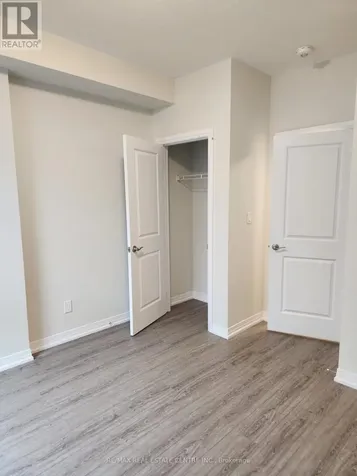 261 Woodbine Ave Avenue Kitchener ON N2R 0S7
