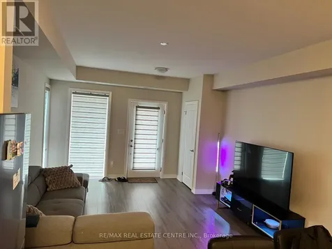 261 Woodbine Ave Avenue Kitchener ON N2R 0S7