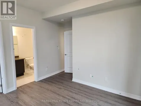 261 Woodbine Ave Avenue Kitchener ON N2R 0S7