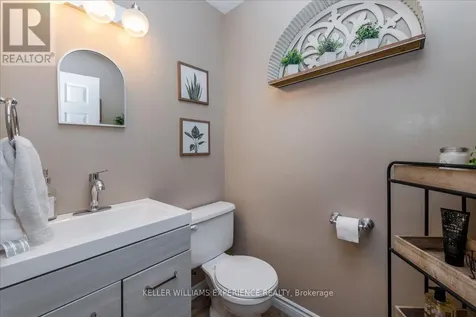 48 Brule Street Penetanguishene ON L9M 1H2