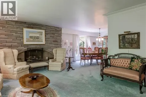 787 Forest Glen Avenue Burlington ON L7T 2L1