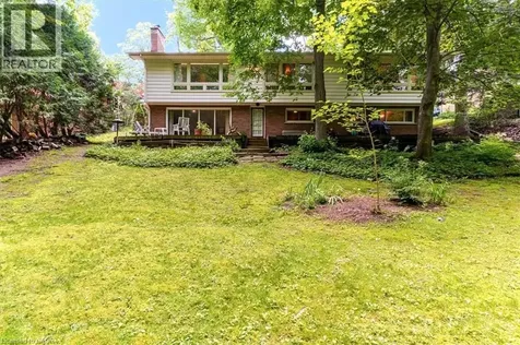 787 Forest Glen Avenue Burlington ON L7T 2L1