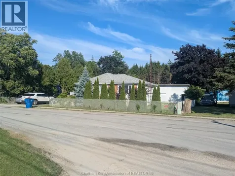 284 Colborne Street Chatham ON N7M 3M4
