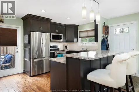 3404 Hemlock Windsor ON N8R 1Z9