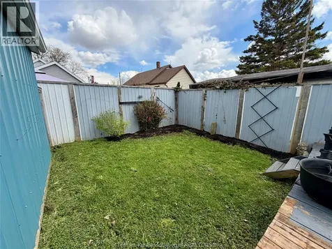 37 Foster Street Chatham ON N7M 4N4
