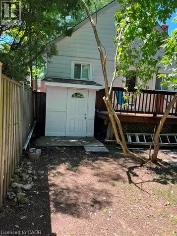 21 West Street Dundas ON L9H 1J4