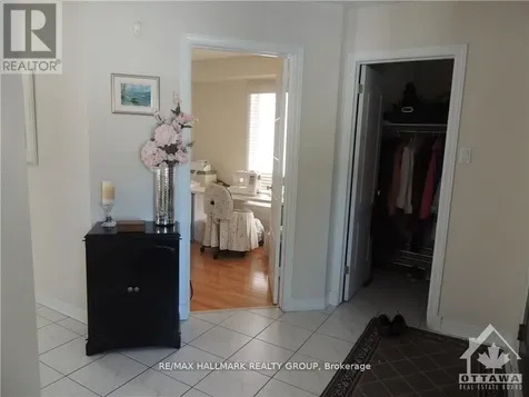 15 Bondar Way Ottawa ON K1T 4A9