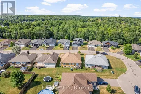 511 Coleraine Drive Renfrew ON K7V 1X3