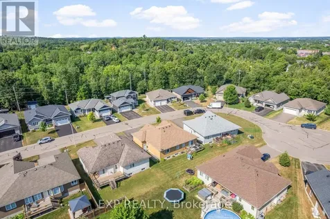 511 Coleraine Drive Renfrew ON K7V 1X3