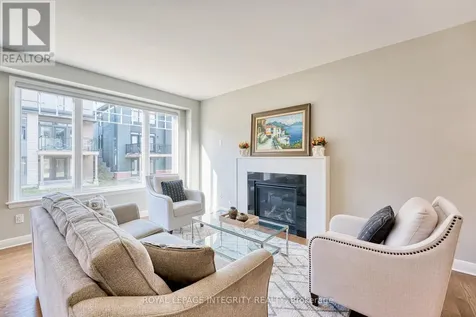 232 Ketchikan Crescent Ottawa ON K2T 0S3