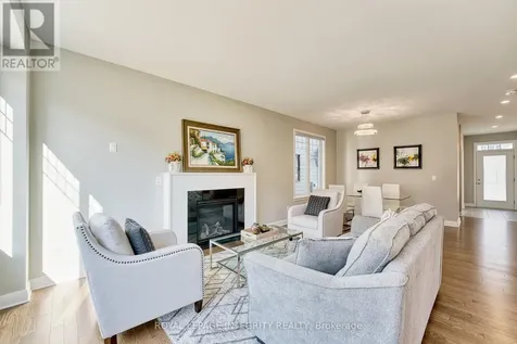 232 Ketchikan Crescent Ottawa ON K2T 0S3