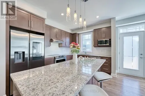 232 Ketchikan Crescent Ottawa ON K2T 0S3