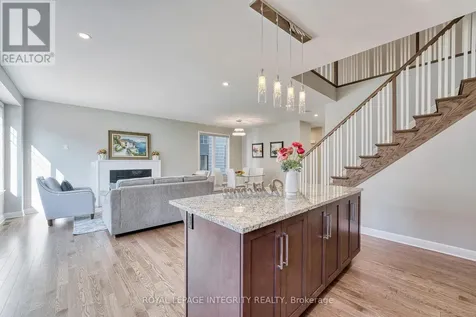 232 Ketchikan Crescent Ottawa ON K2T 0S3