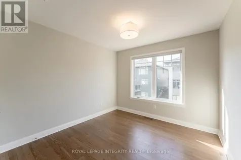 232 Ketchikan Crescent Ottawa ON K2T 0S3