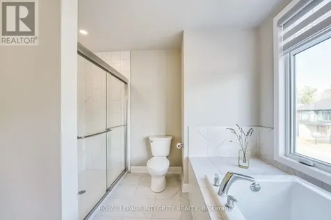 232 Ketchikan Crescent Ottawa ON K2T 0S3