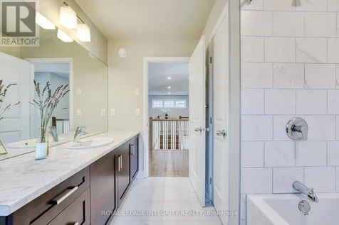 232 Ketchikan Crescent Ottawa ON K2T 0S3