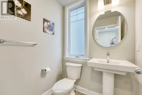 232 Ketchikan Crescent Ottawa ON K2T 0S3