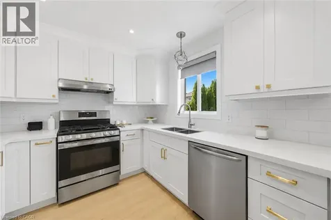35 Rosebury Way Hamilton ON L0R 1W0
