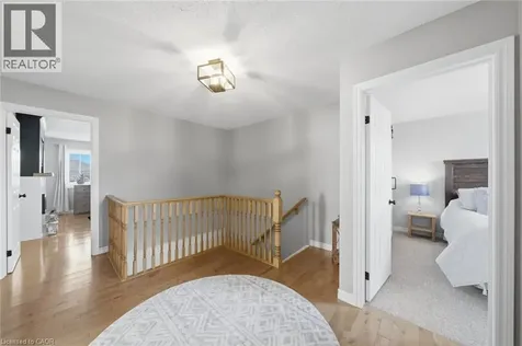 35 Rosebury Way Hamilton ON L0R 1W0