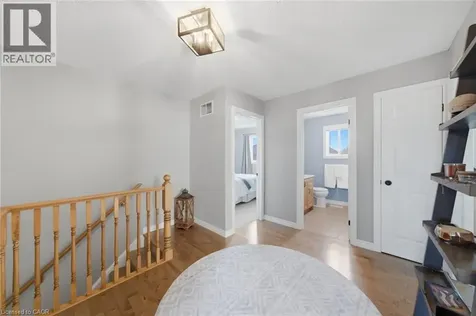 35 Rosebury Way Hamilton ON L0R 1W0