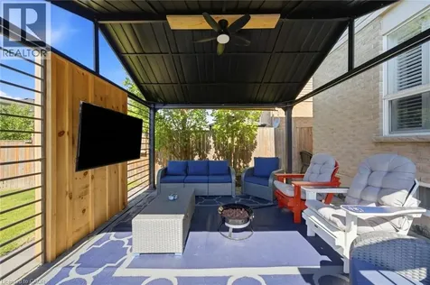 35 Rosebury Way Hamilton ON L0R 1W0