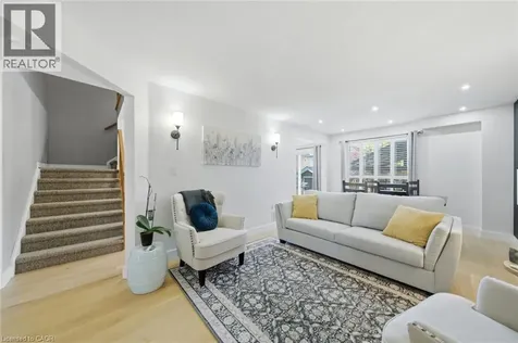 35 Rosebury Way Hamilton ON L0R 1W0