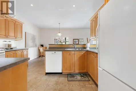 86 Oak Hill Road Port Hope ON L0A 1B0