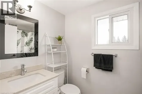 595 Third Street London ON N5V 4A1
