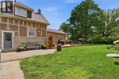 439 Westminster Drive South Cambridge ON N3H 1T5