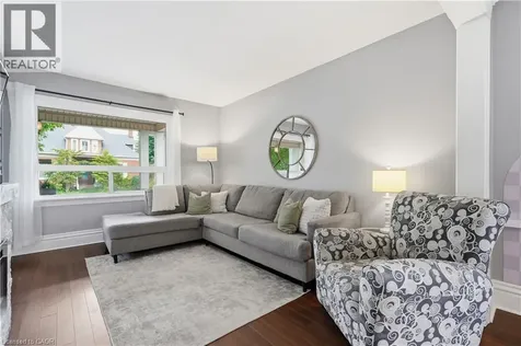 439 Westminster Drive South Cambridge ON N3H 1T5