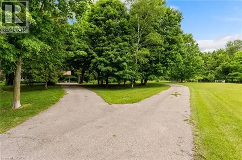77446 Orchard Line Bayfield ON N0M 1G0