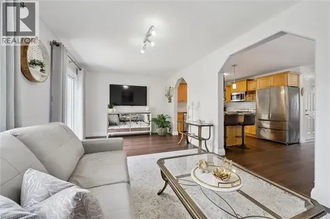 127 Everglade Crescent Kitchener ON N2E 3Y5