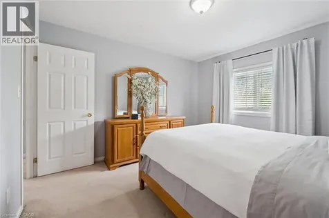 127 Everglade Crescent Kitchener ON N2E 3Y5