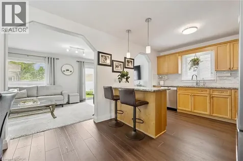 127 Everglade Crescent Kitchener ON N2E 3Y5