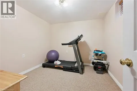 127 Everglade Crescent Kitchener ON N2E 3Y5