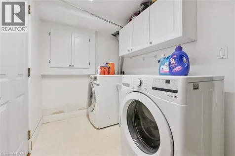 127 Everglade Crescent Kitchener ON N2E 3Y5