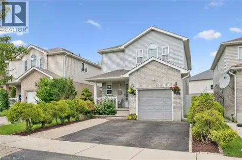 127 Everglade Crescent Kitchener ON N2E 3Y5