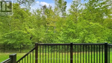 3 Lois Torrance Trail Uxbridge ON L9P 0R9