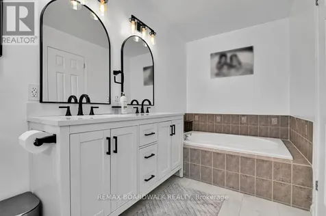 1160 Halton Terrace Ottawa ON K2W 1H6