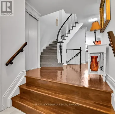 1160 Halton Terrace Ottawa ON K2W 1H6