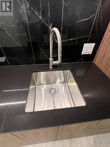 1100 Sheppard Avenue West Toronto (york University Heights) ON M3K 0E4