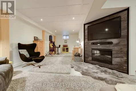 37 Wilson Street Collingwood ON L9Y 0Y8