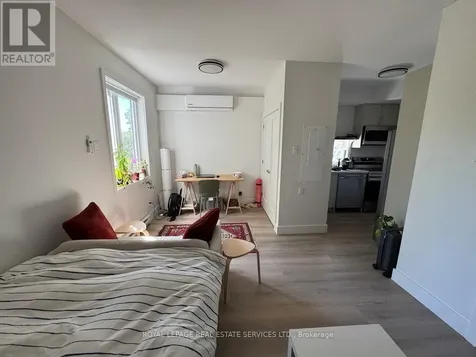 61 Pinehurst Avenue Ottawa ON K1Y 1K5