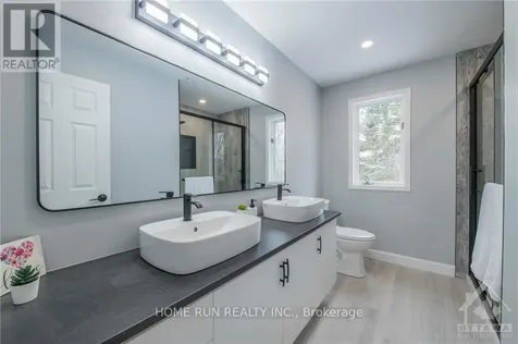 27 Springwood Circle Ottawa ON K2S 1E2