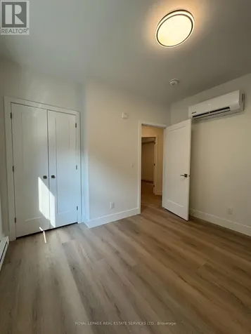 61 Pinehurst Avenue Ottawa ON K1Y 1K5