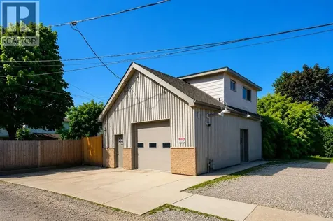 909 Maisonville Windsor ON N8Y 3R8
