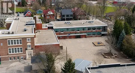 741 King Street West Kitchener ON N2G 1E5